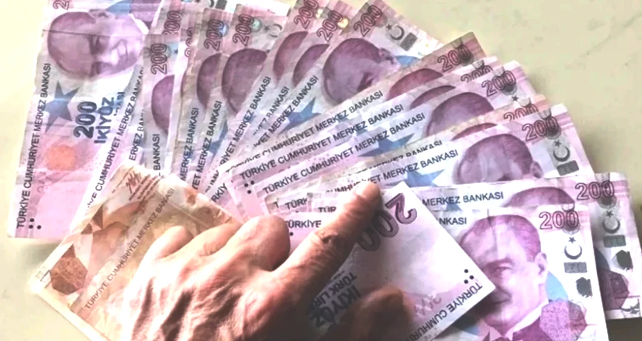 2025'te Emekli Maaşları Ne Kadar Olacak? Yeni Zam Hesaplamaları!