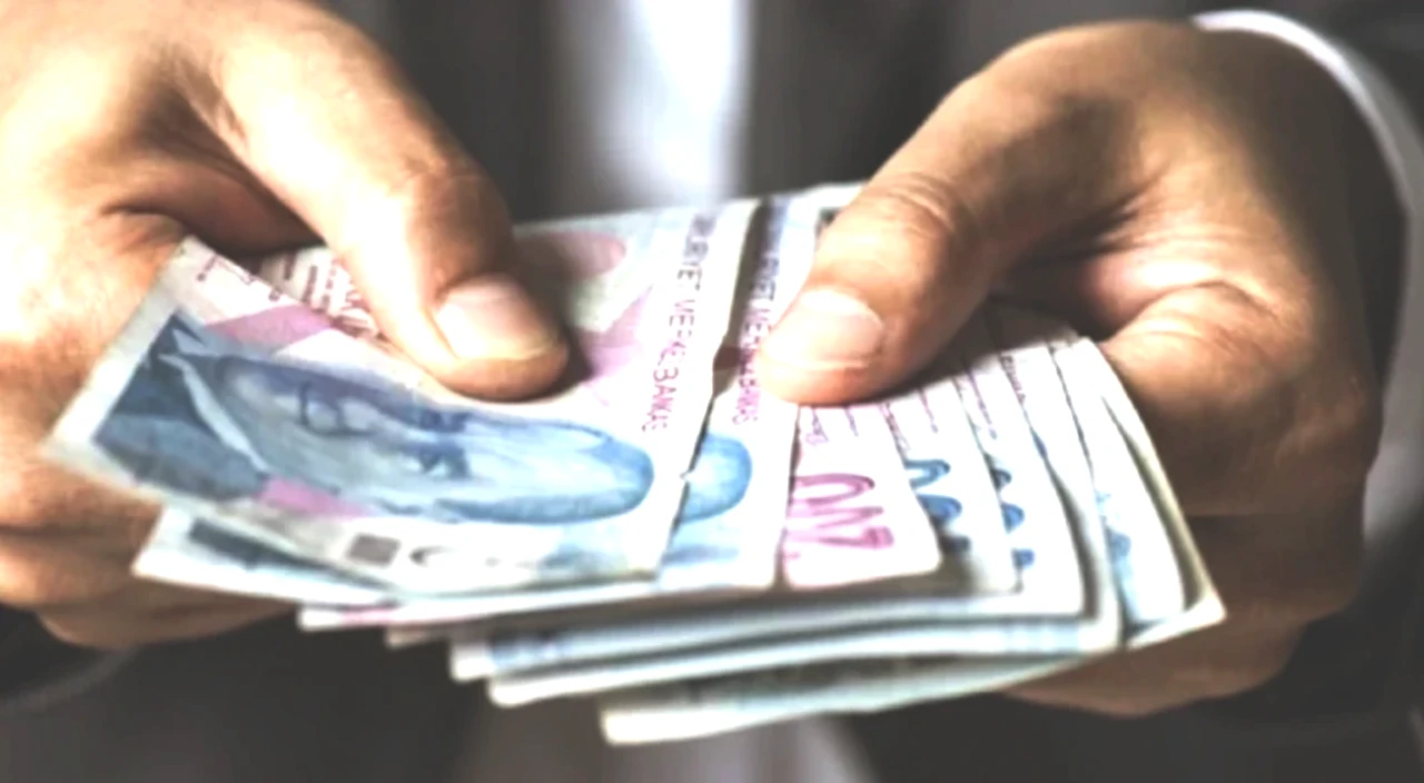 Aralık 2025'te Emekli Promosyonları Hızla Artıyor! Bankaların Yeni Tekliflerini Kaçırmayın!